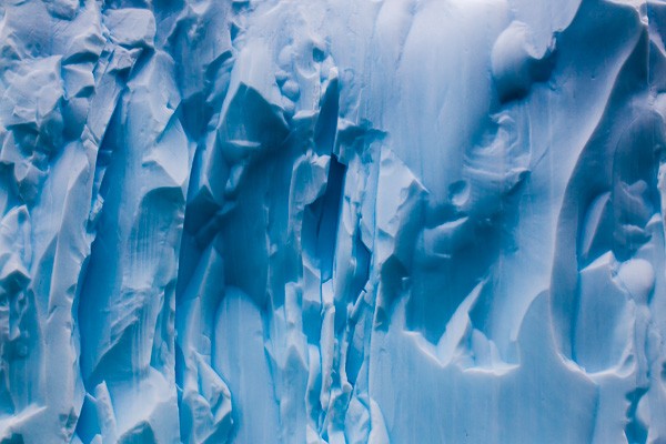 Antartida, el desierto de los azules infinitos