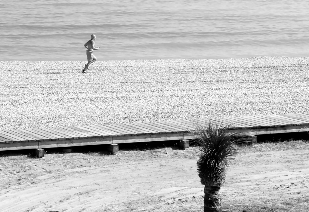 "La soledad del corredor de......mar" de Ana Arnau