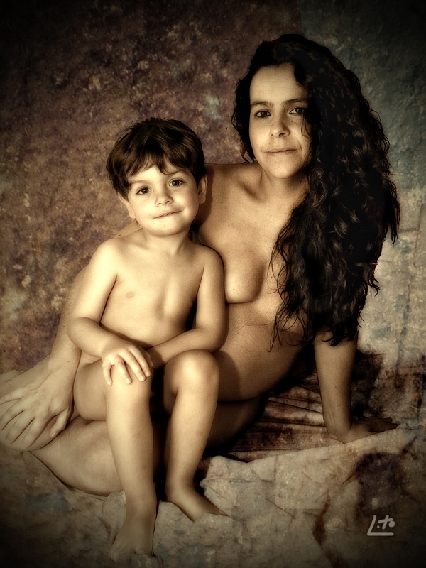 "Madre: Naturaleza Humana" de Angel Triana