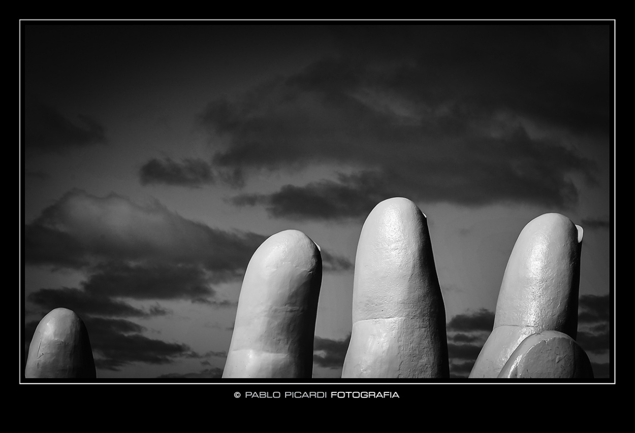 "La mano..." de Pablo Picardi