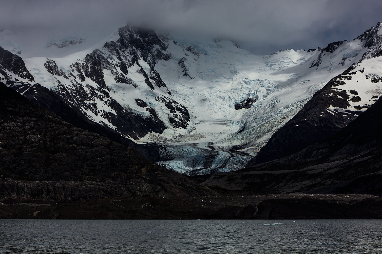 "lago Argentino y Glaciares: nuestra hermosa Argent" de Carloman Macidiano Cspedes