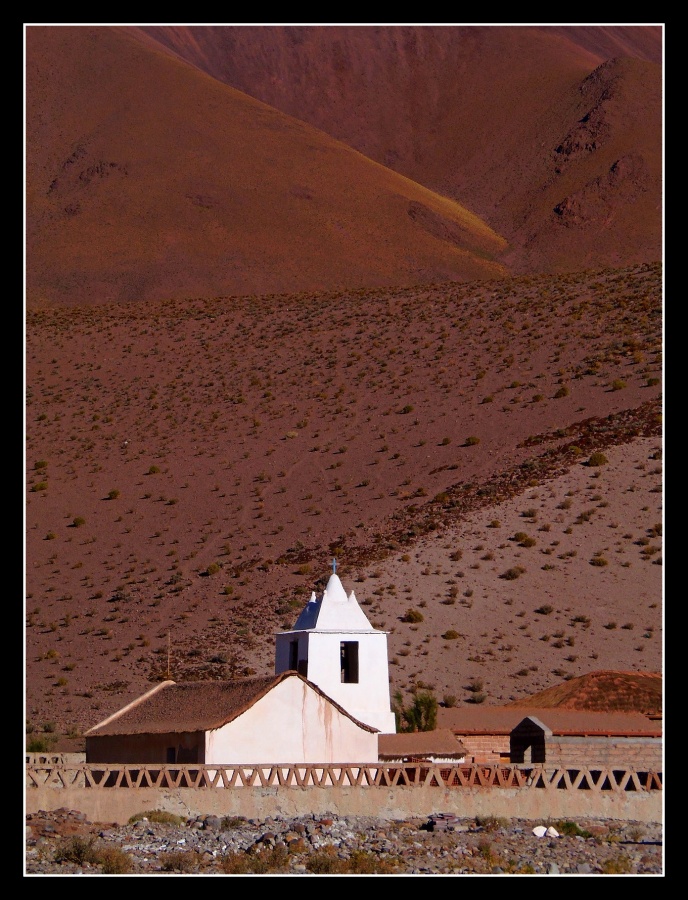 "capilla en la Puna" de Marcos Pedro Escudero