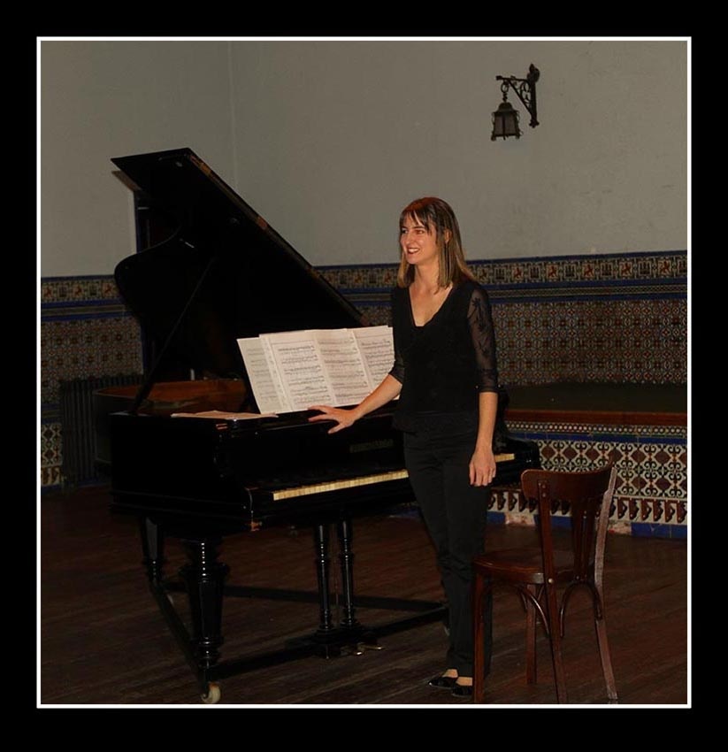 "La pianista" de Vernica Dana