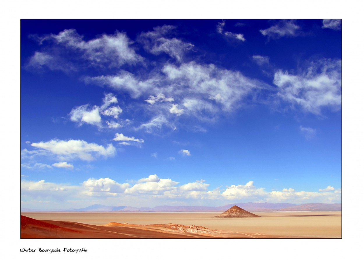 "Pirmide del desierto" de Walter Bourgeois