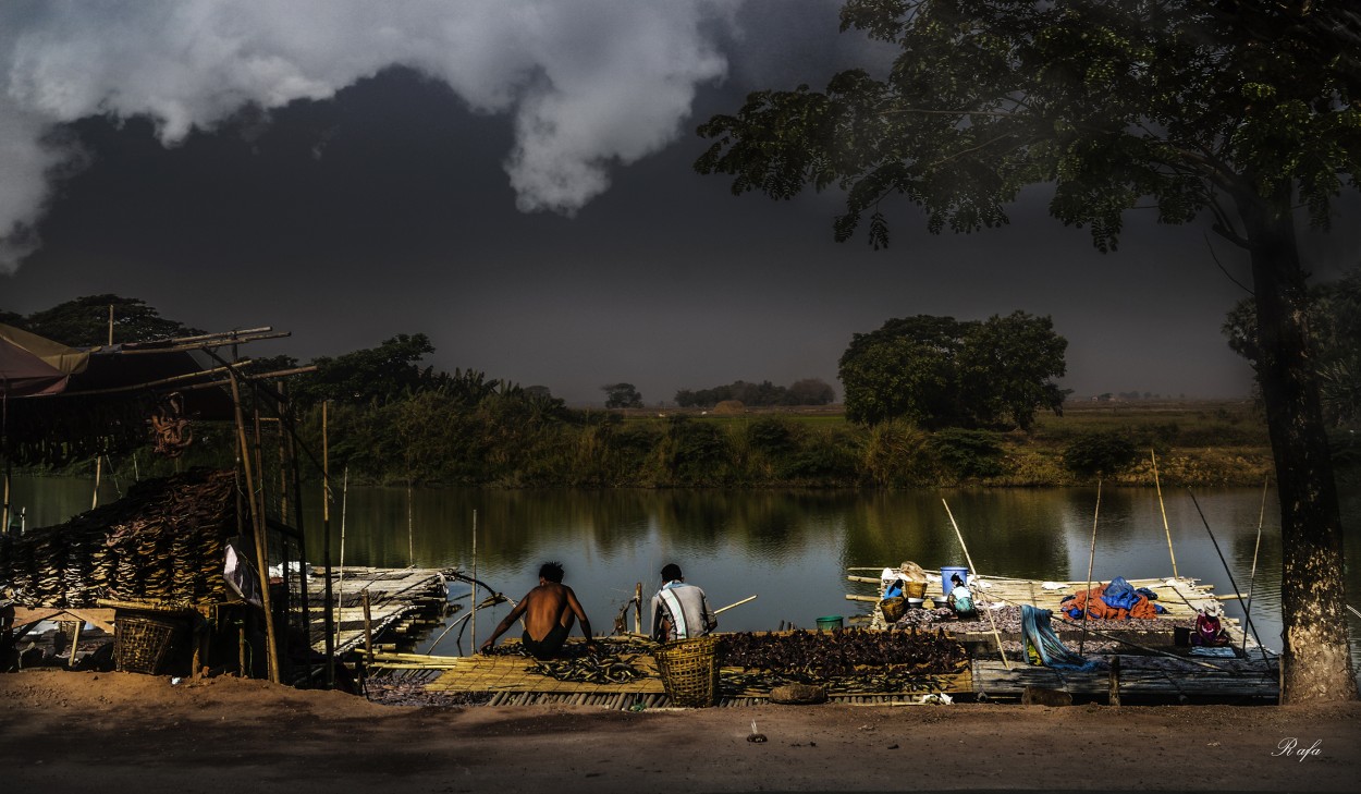 "Gente en el rio." de Rafael Garcia Garcia-diego
