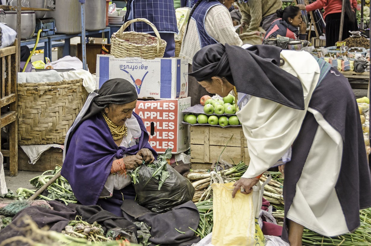 en el mercado de Otavalo