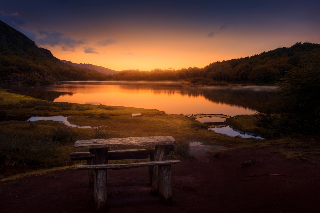 Atardecer sobre el Lago Natacin.