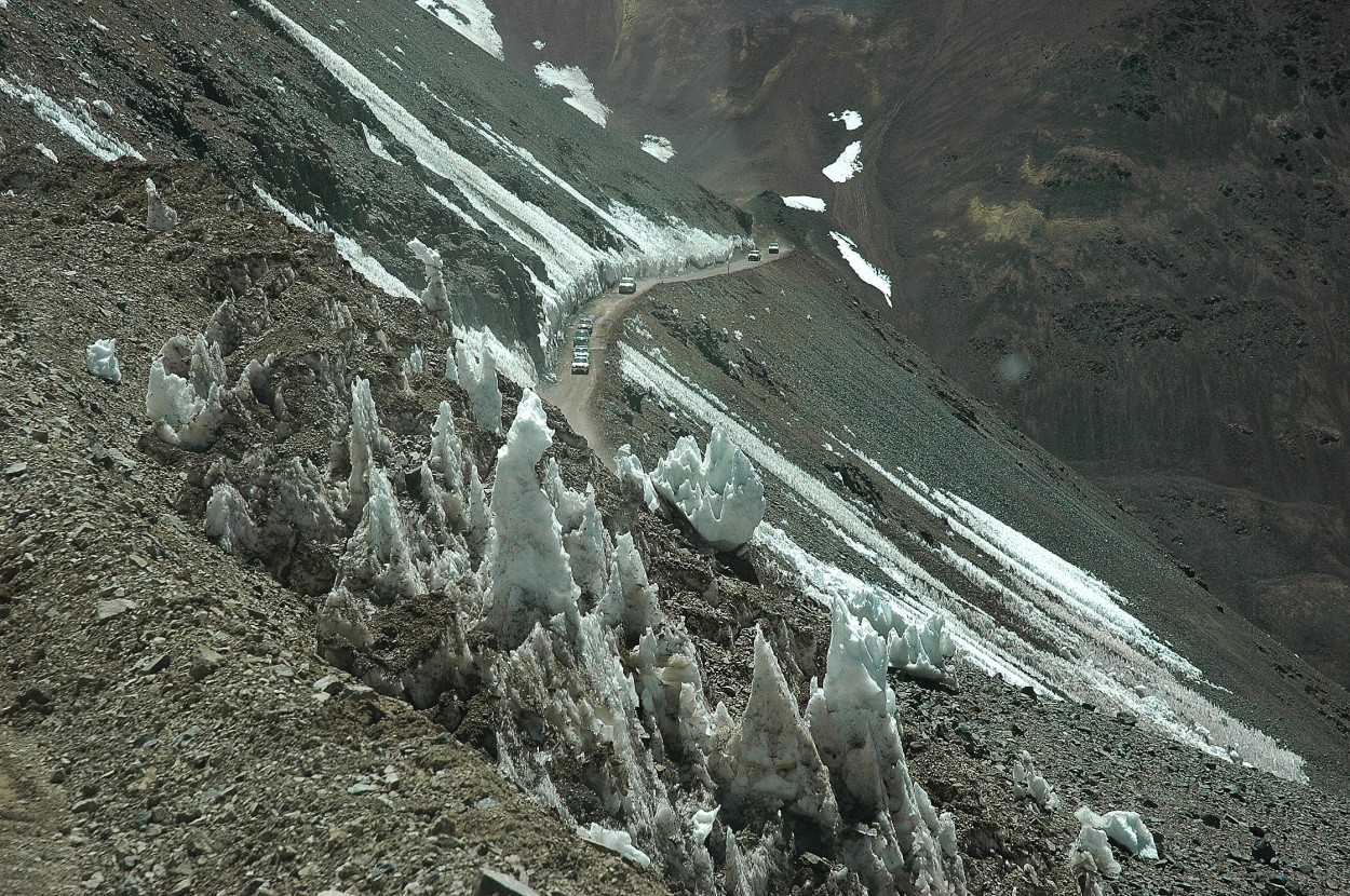 Arriba, en la cordillera