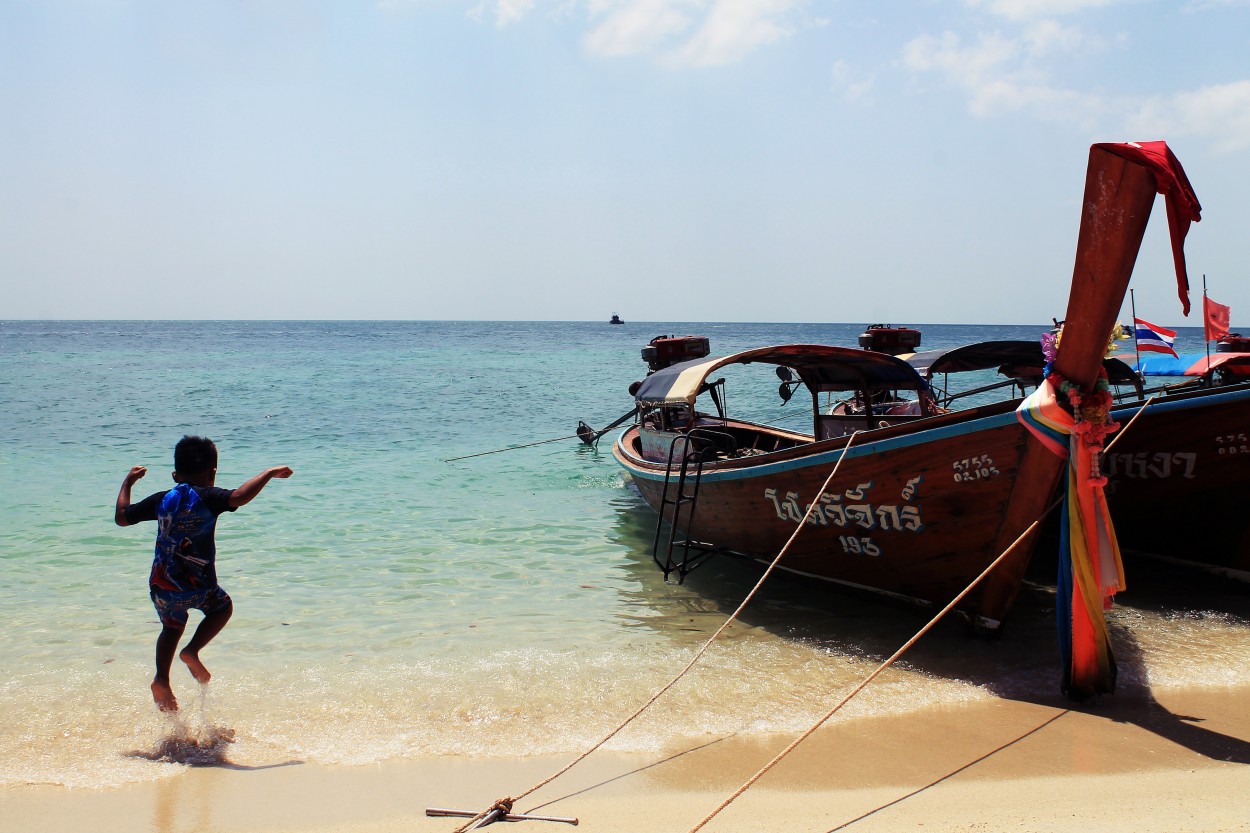 El salto (Koh Lipe, Tailandia)