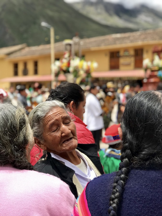 Mujer en la Bajada de Reyes de Ollantaytambo