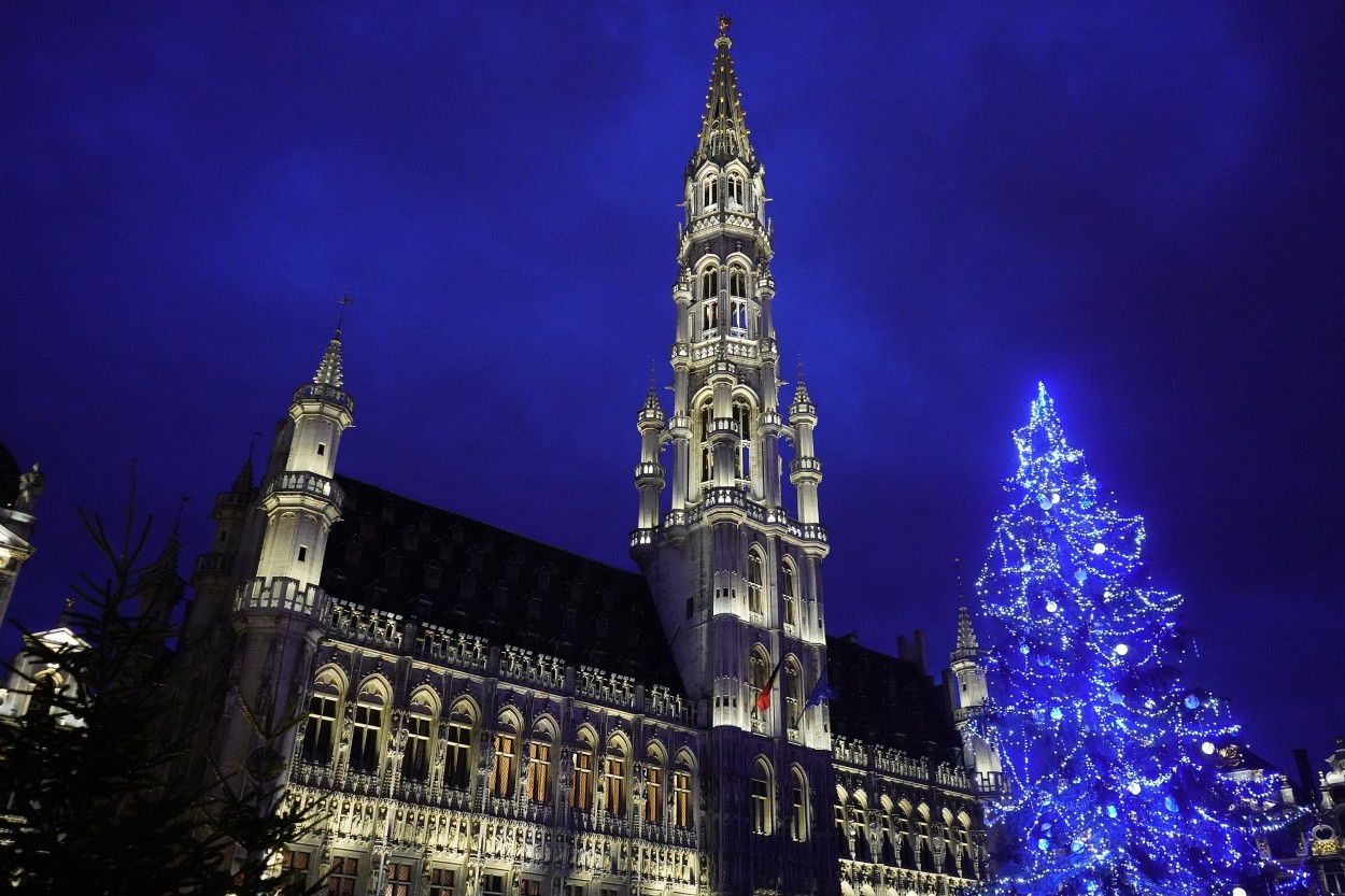 GRAND PLACE