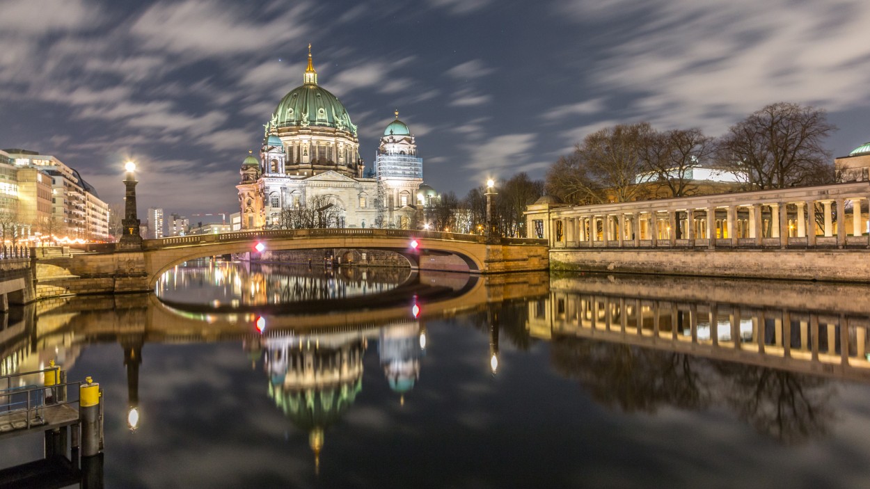 Isla de los Museos de Noche