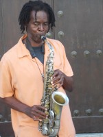Saxofonista en la Habana Vieja