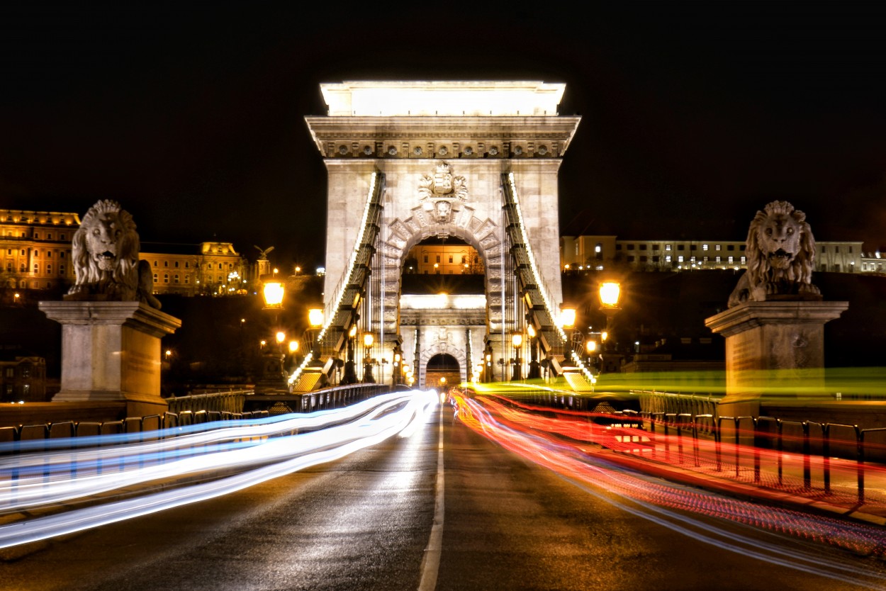 Usa el amor como un puente...