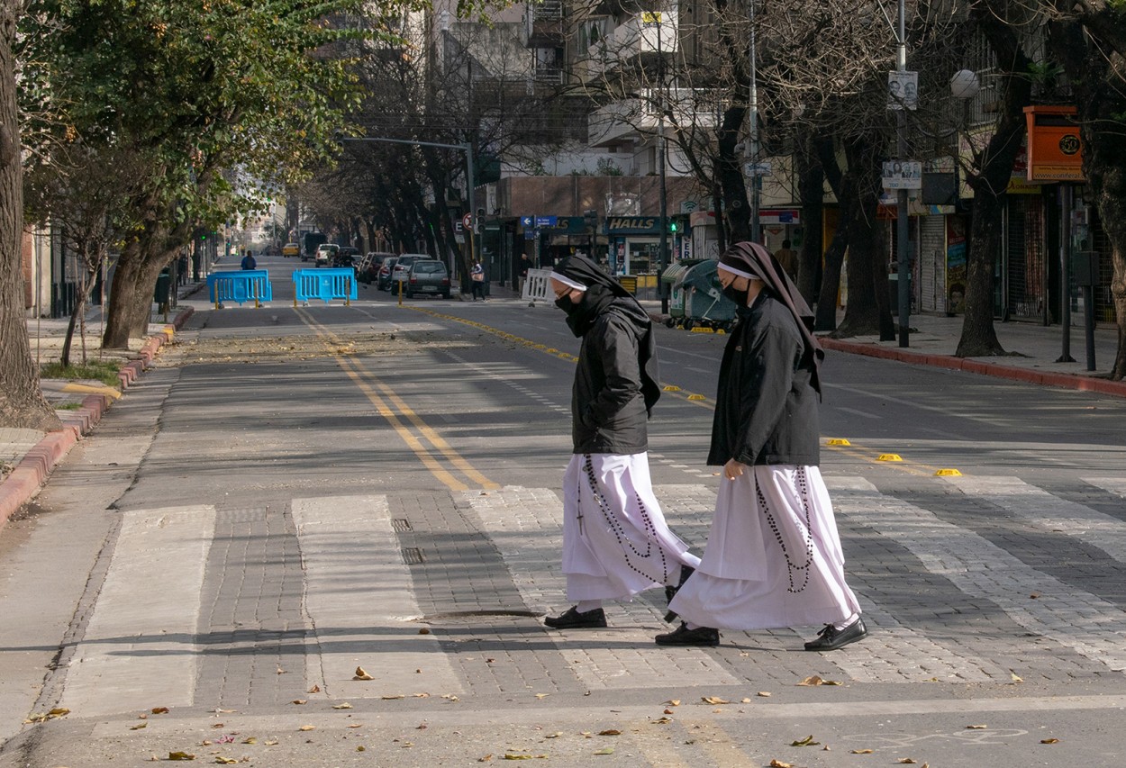 dos monjas