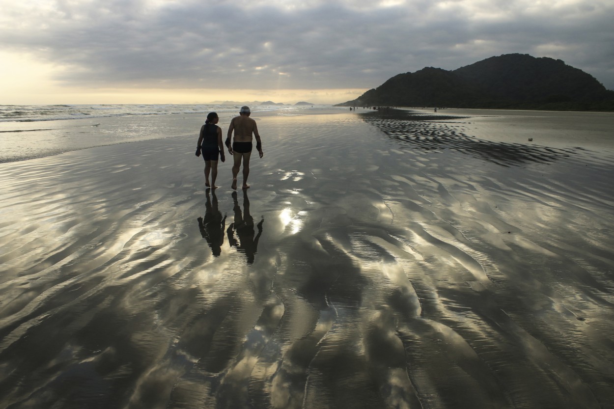 entardecer na praia