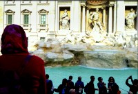 Turistas en Fontana di Trevi