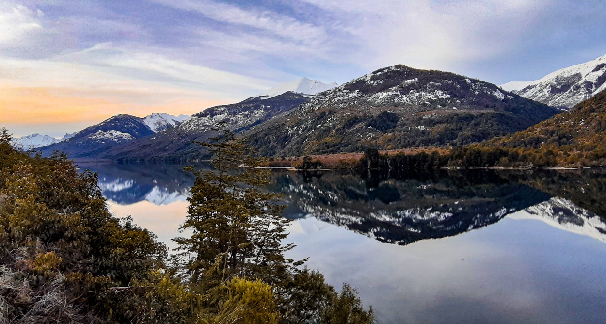 LAGO ESPEJO