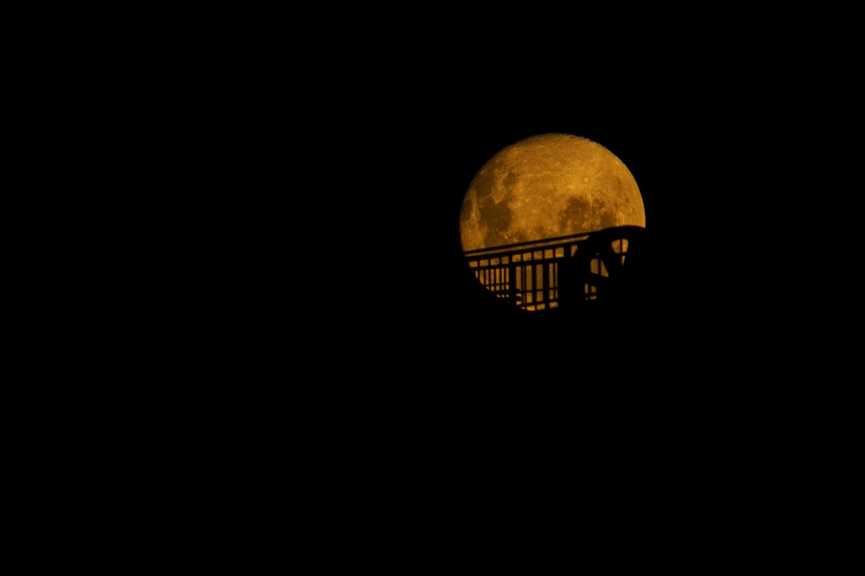 Luna y Puente de La Boca