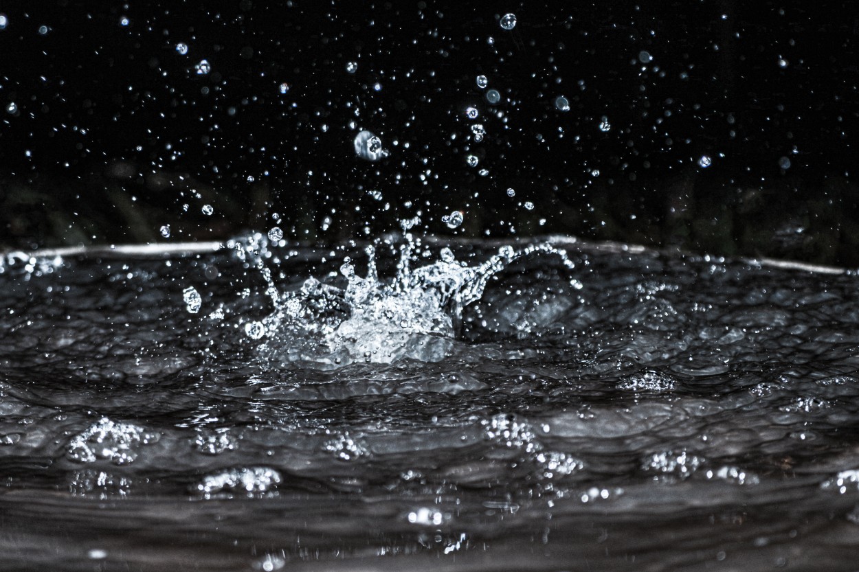 Splash de la lluvia en la bordelesa