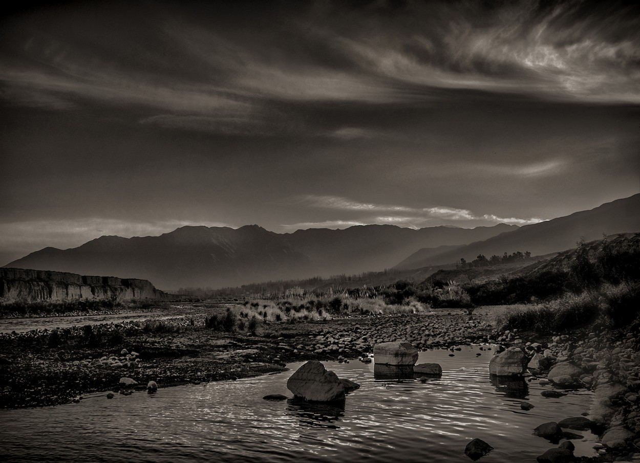 Atardecer en el rio