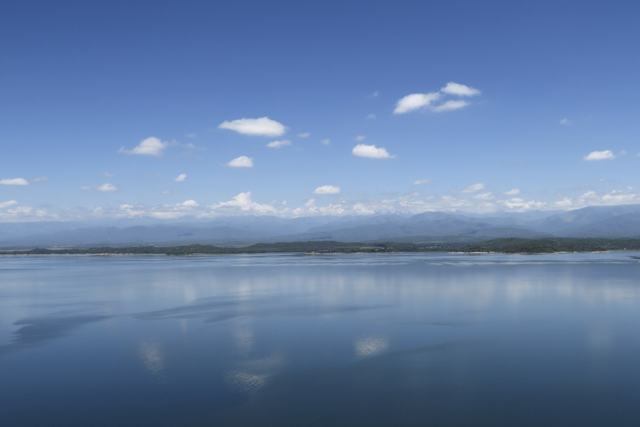 Agua, tierra y cielo