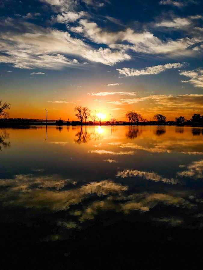 Reflejos en la laguna