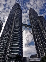 las petronas rascan el cielo de Kuala Lumpur