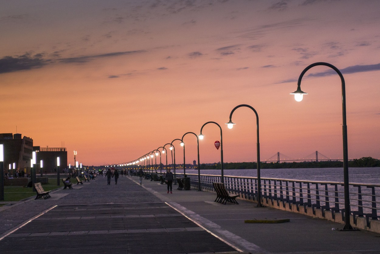 Un atardecer en el Paran. Rosario.