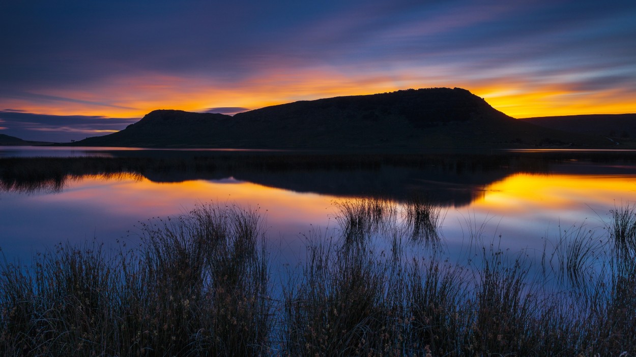 Reflejo de atardecer, Laguna la Brava.