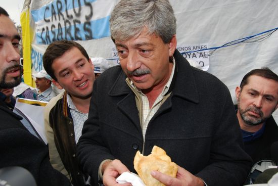 Tortas fritas para Bussi