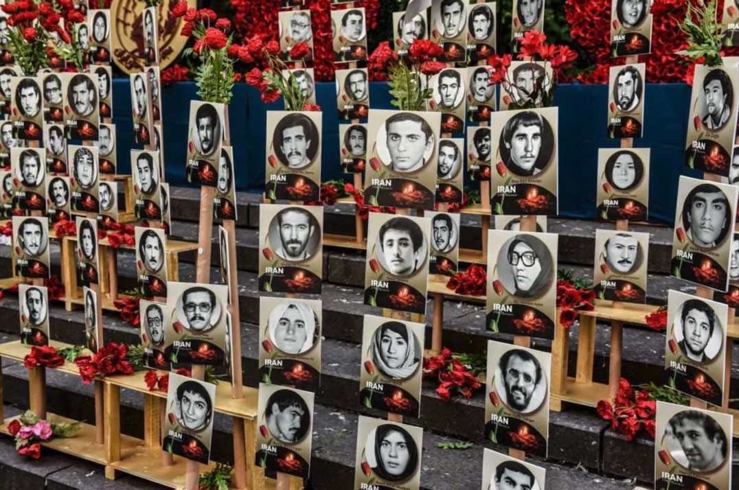 "Muertos en Iran por la represin del rgimen" de FotoRevista