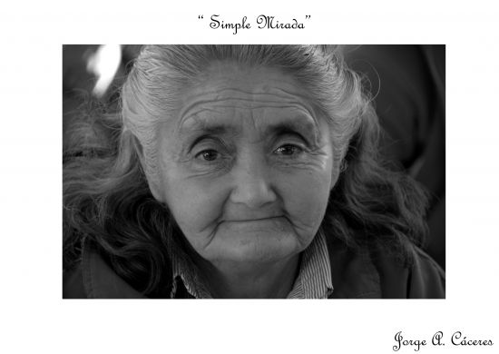 "`Simple Mirada`" de Jorge A. Cceres