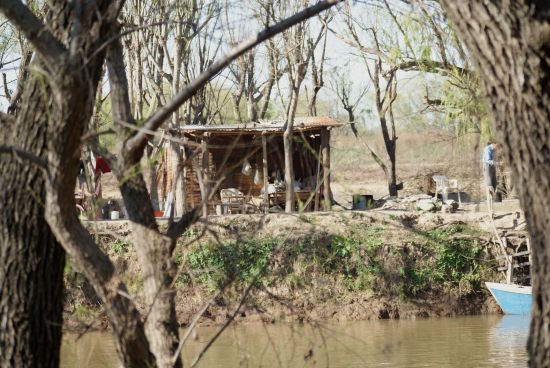 "Vivir en la isla" de Mariana Marziali