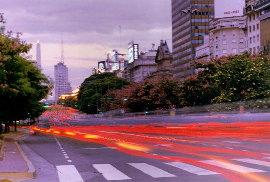 "Avenida 9 de Julio al atardecer" de Stella Maris Kippke