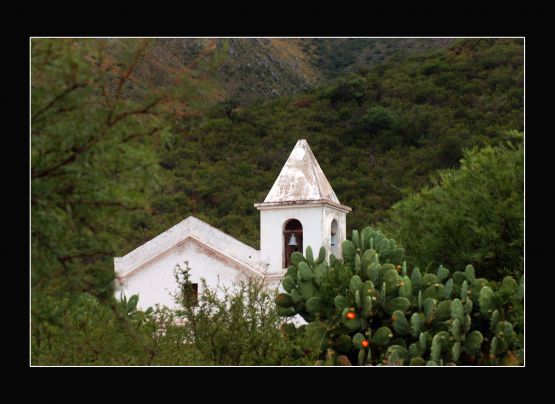 "capilla serrana" de Carlo Legnazzi