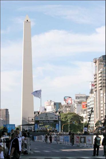 "LARGADA DAKAR  ARGENTINA CHILE" de Marcelo Redruello