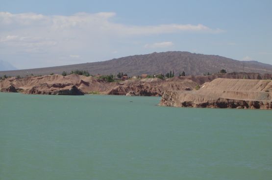 "Desierto y Oasis" de Csar Manrique