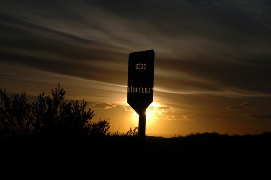 "`Stop`" de Jorge A. Cceres