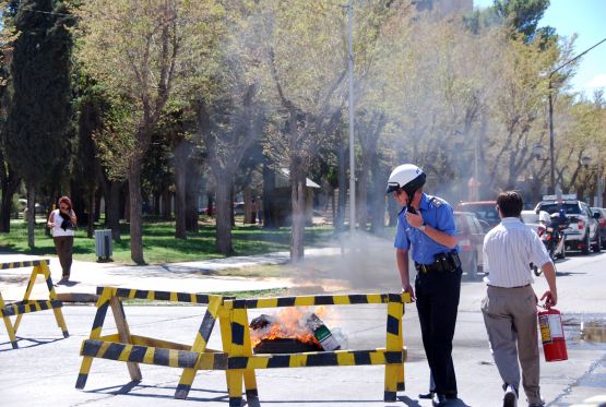 "` Un poco de Humo`" de Jorge A. Cceres