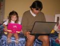 Padre,hija y notebooks