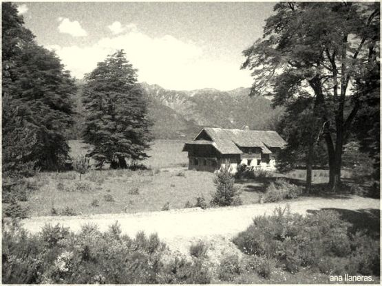 "bariloche -b y n." de Ana Llaneras.