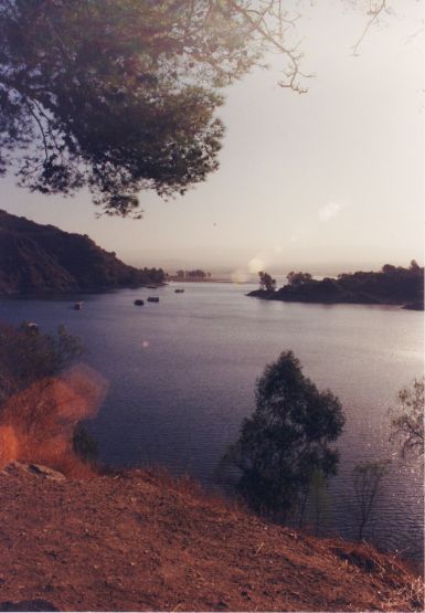 "Lago de Los Molinos" de Martha A. Moreschi