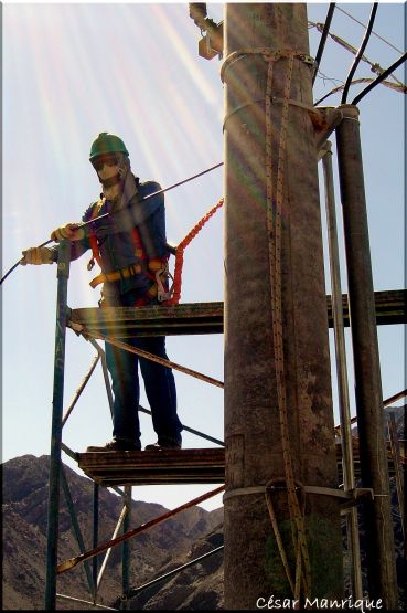 "Colocando Lneas" de Csar Manrique