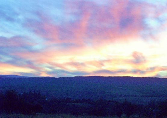 "Atardecer serrano" de Martha A. Moreschi