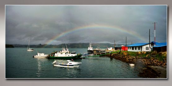 "Arco iris sobre el puerto" de Ricardo Baigorria