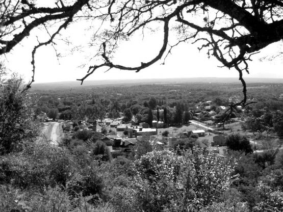 "Santa Rosa desde Jardines del Cerro" de Jorge Berterretch