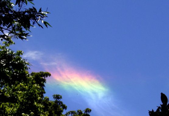 "Pedazo de arco iris" de Noemi Gomez