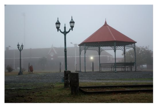 "Hoy a las 8:27 AM en Tandil" de Carmen Nievas