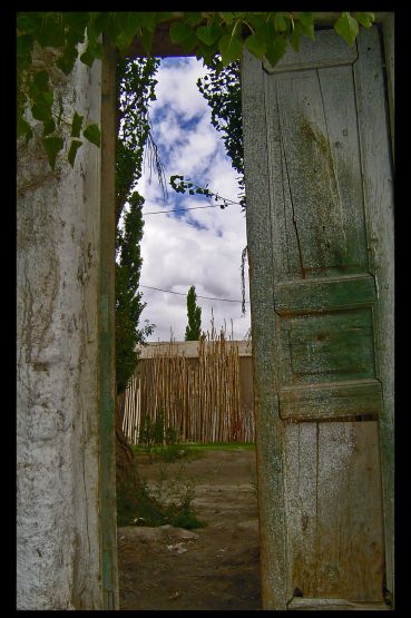 "La Puerta" de Csar Manrique